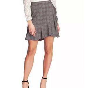 Cece Women's Size 6 Plaid Grey Maroon Skirt Ruffle Side Zipper Lined Mini Casual